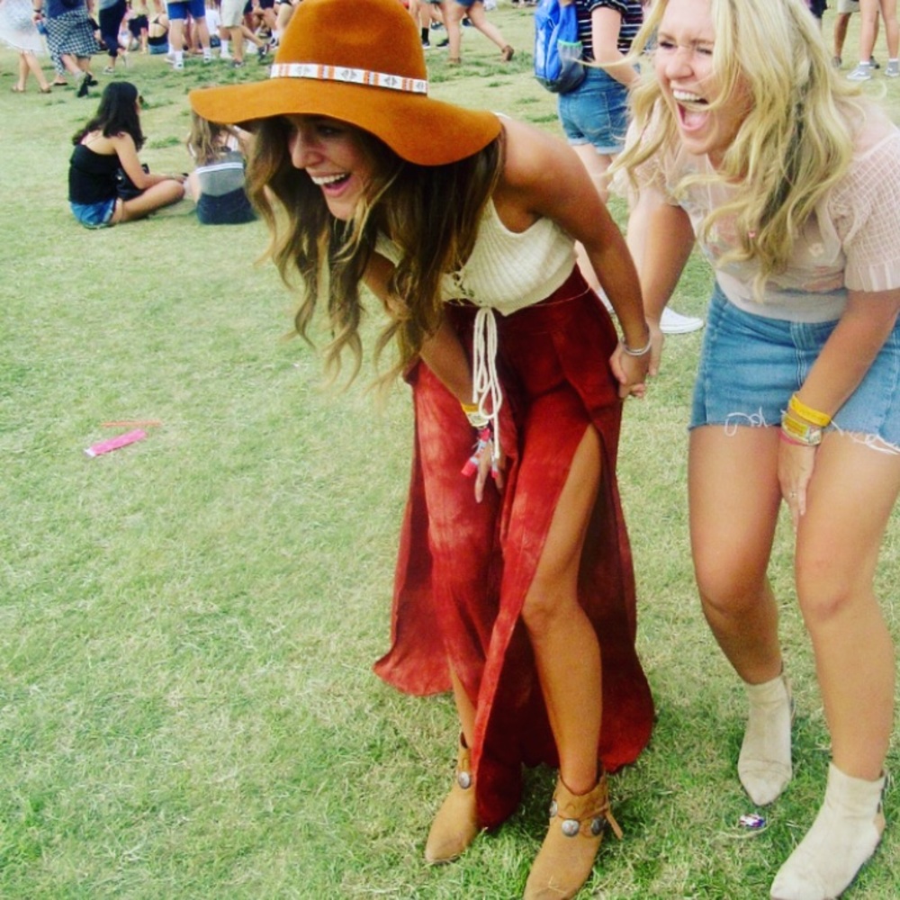 Show me your mumu Lace up knit tank